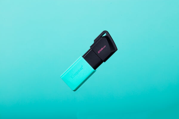Kingston DataTraveler Exodia M - Unidad flash USB - 256 GB - USB 3.2 Gen 1 - Imagen 9