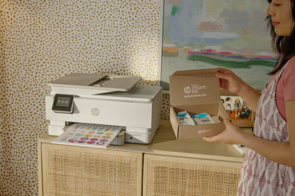 HP Smart Tank 530 - Impresora multifunción - color - chorro de tinta - Legal (216 x 356 mm) (original) - A4/Legal (material) - hasta 10 ppm (copiando) - hasta 11 ppm (impresión) - 100 hojas - USB 2.0, Wi-Fi(n), Bluetooth - Imagen 12