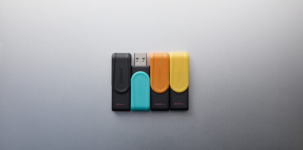 Kingston - USB flash drive - USB 3.2 Gen 1 - DataTraveler Exodia S Black - Imagen 6