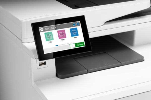 HP Color LaserJet Enterprise MFP M480f - Impresora multifunción - color - laser - Legal (216 x 356 mm) (original) - A4/Legal (material) - hasta 28 ppm (copiando) - hasta 29 ppm (impresión) - 300 hojas - 33.6 Kbps - USB 2.0, Gigabit LAN, host USB 2.0 - Imagen 5
