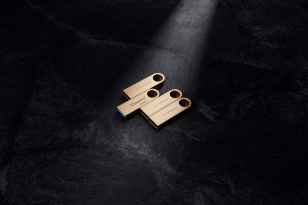 Kingston - USB flash drive - USB 3.2 Gen 1 - 512GB 220MB/s Metal - Imagen 8