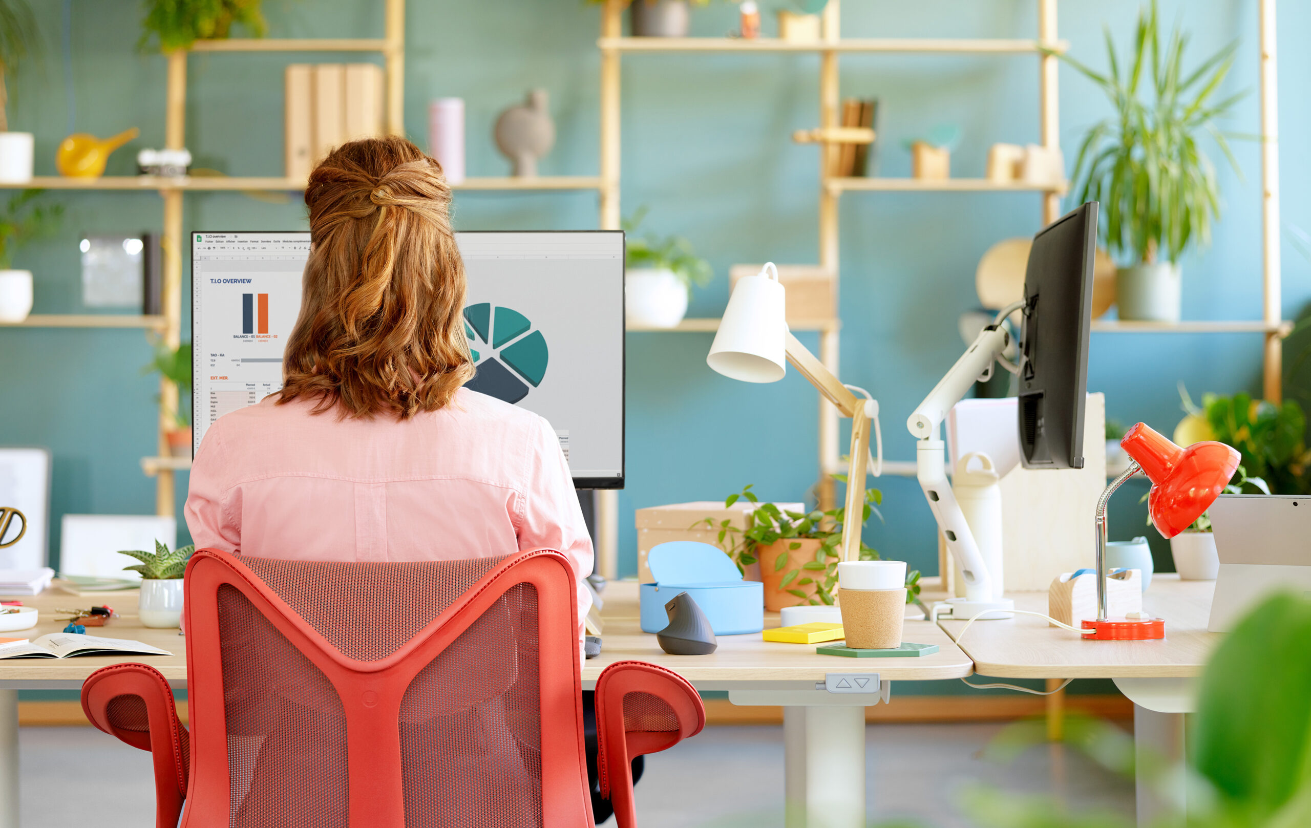 Logitech ERGO K860 - Teclado - inalámbrico - 2.4 GHz, Bluetooth 5.0 - grafito