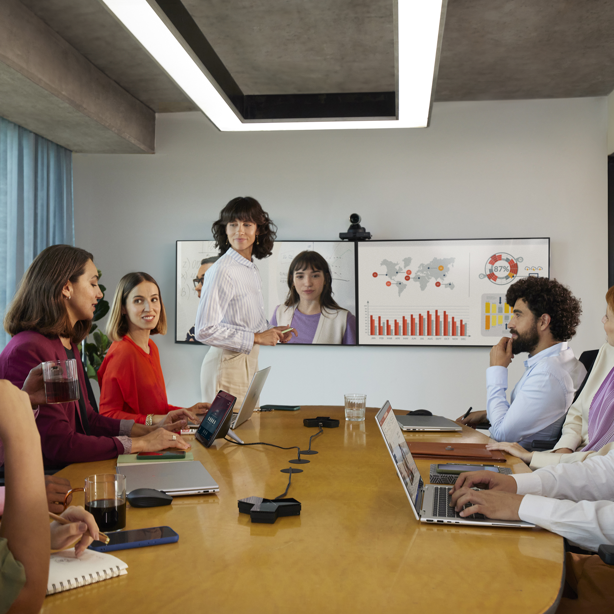 POLY - Smart Camera - Studio E60 4K MPTZ with 12x O