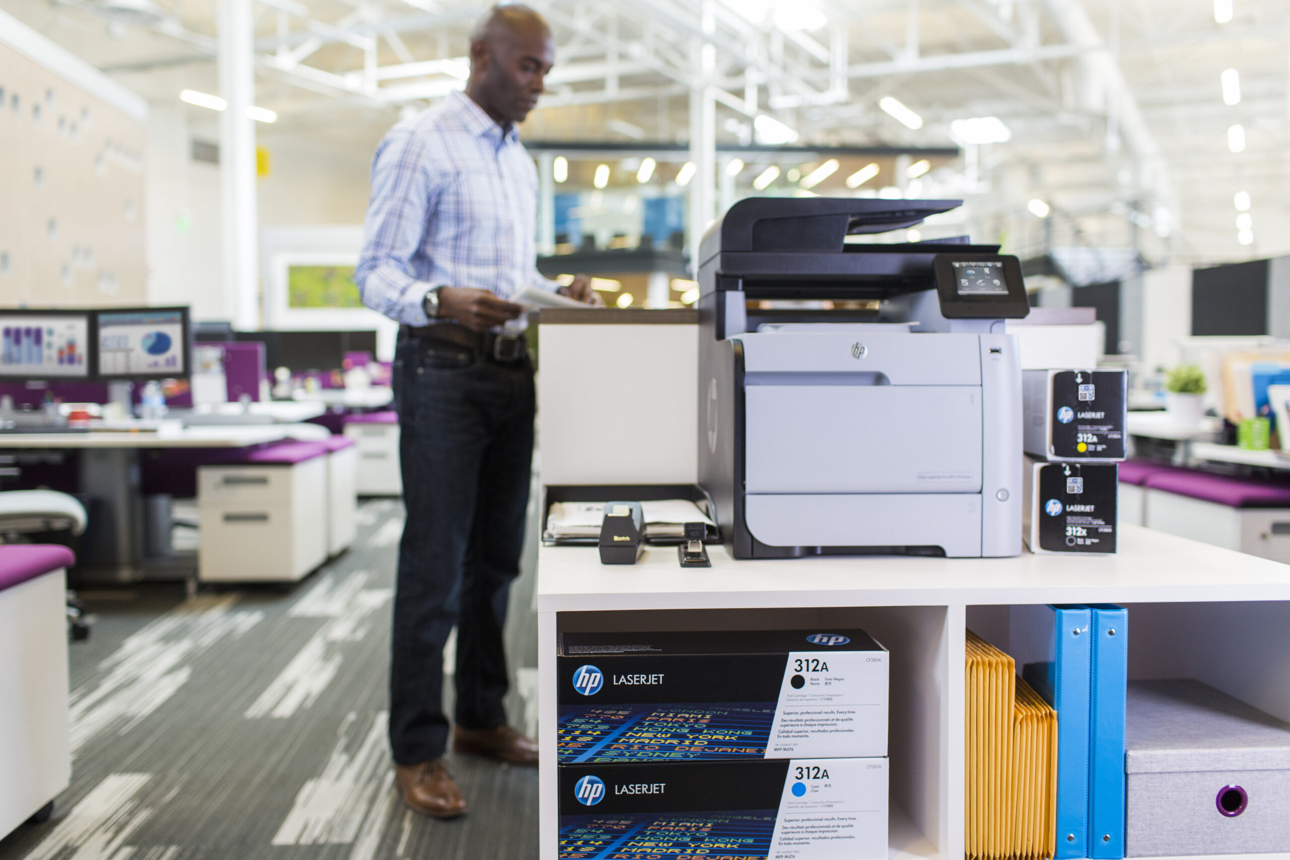 HP 312A - Cián - original - LaserJet - cartucho de tóner (CF381A) - para Color LaserJet Pro MFP M476dn, MFP M476dw, MFP M476nw